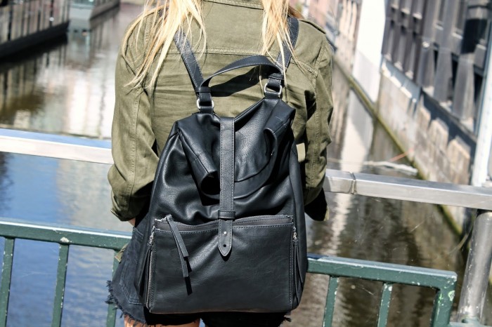 Schwarzer Rucksack von Zara