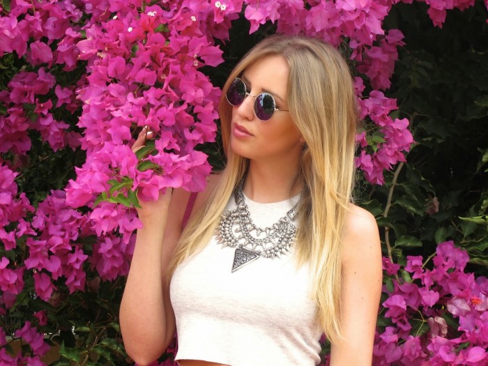 Sunglasses by Vibes and necklace by Zara