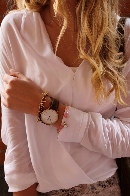 uhr von daniel wellington und armbänder von stella & dot und yuta pasch